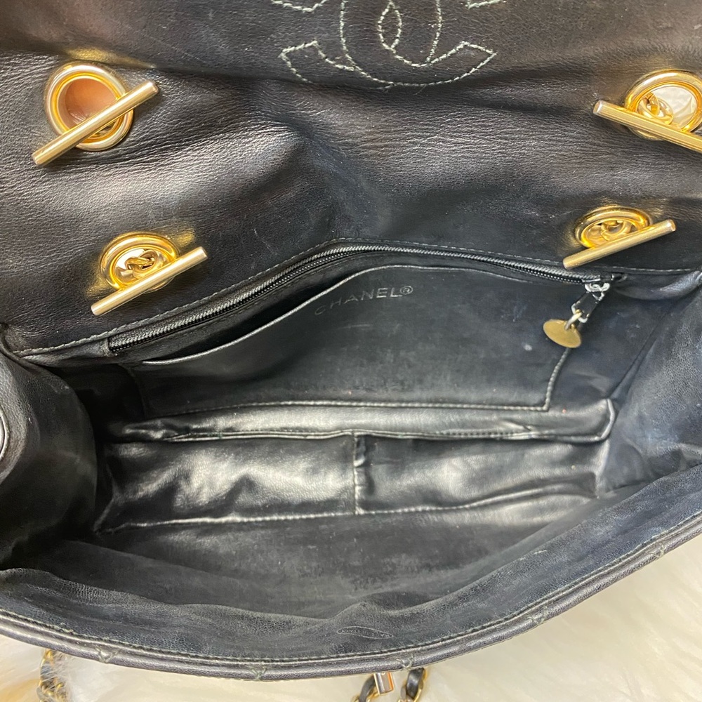 ❌SOLD ON E🅱️🅰️Y❌CHANEL CC black quilted shoulder bag CC logo turn lock Bag 💮 - Picture 13 of 17